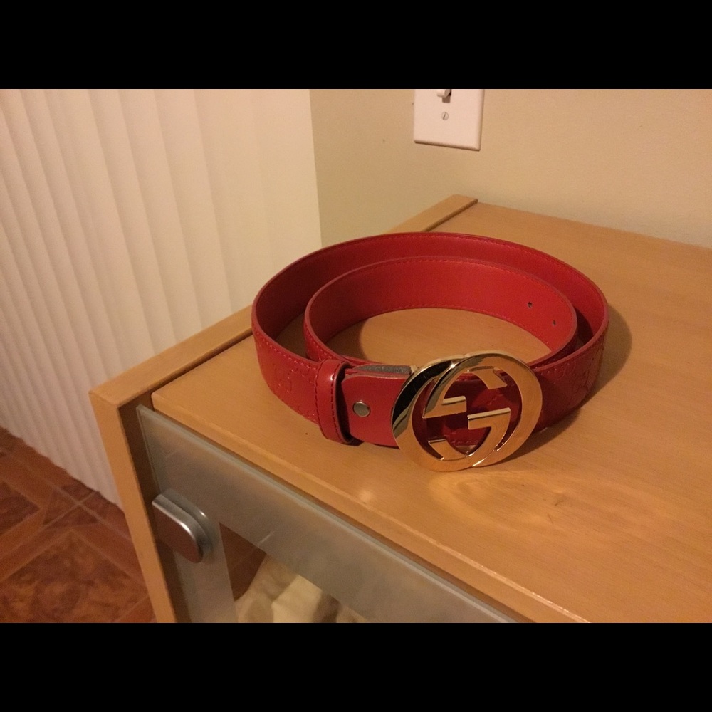 Authentic Gucci Signature classic Belt